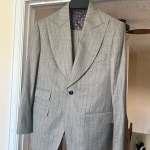 Light Gray with Purple Pinstripe Wool Suit / Wide Peak Lapels / 40R